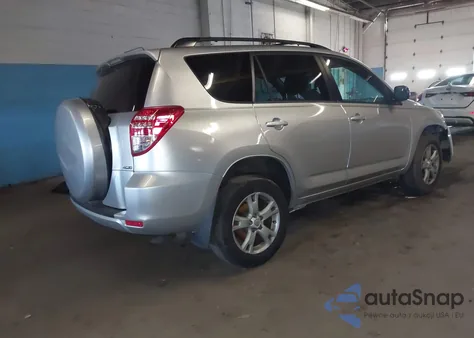 2012 Toyota Rav4 из США, поврежденный, VIN 2T3BF4DV4CW249809